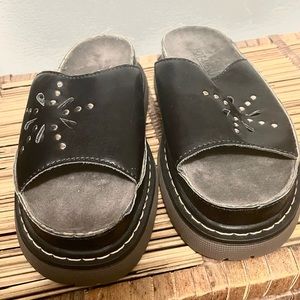 True 90s/ Y2K Laser cut sandal black flower